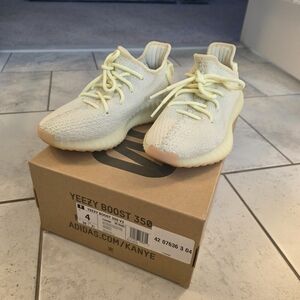 Adidas Yeezy Boost 350 V2 Sneakers